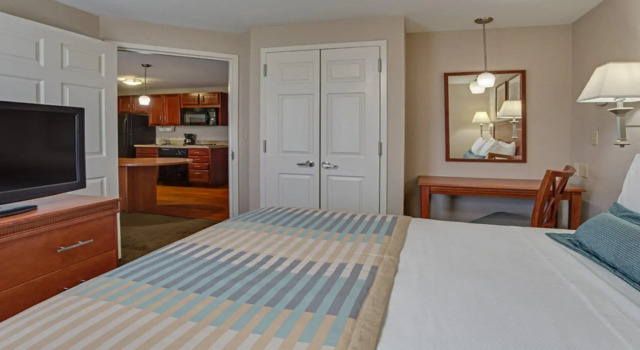 Двухместный люкс c 1 комнатой Candlewood Suites Fort Lauderdale Airport-Cruise by IHG