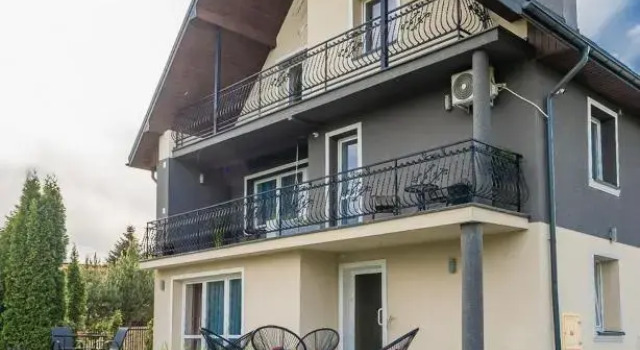 Willa Krzemień, Buchen Sie Hostel Hostels in Heiligkreuz, Hostel