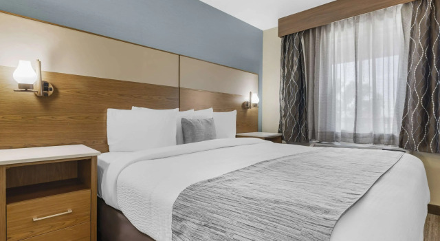 Best Western Carlsbad by the Sea