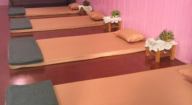 Rub Lom Chom Klong Homestay, Забронировать Отель Чумпхон провинция Чумпхон