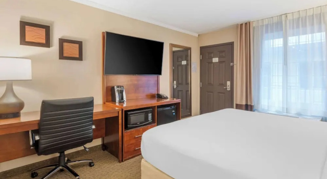 Люкс Comfort Inn Santa Monica - West Los Angeles