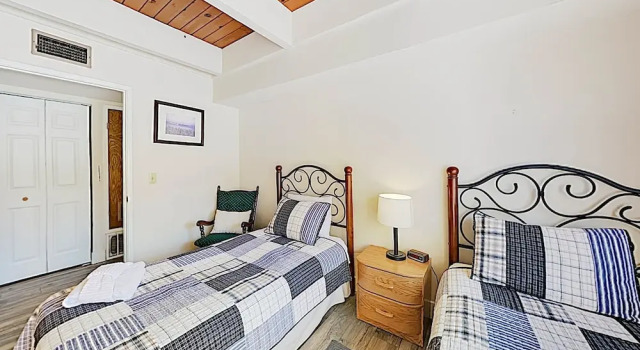 Tahoe Keys Mountain  W/ Dock 2 Bedroom Condo