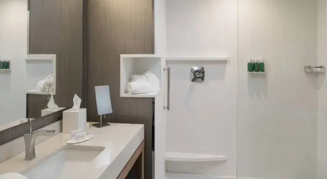 Двухместный люкс c 1 комнатой Courtyard by Marriott Lafayette South