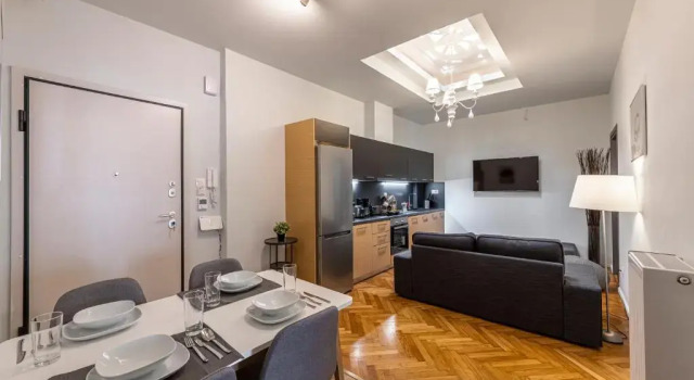Modern 5BD Apartment in the Heart of Athens, Забронировать Апартаменты/квартира Афины Острова Саронического залива - Аттика, рядом с Theocharakis Foundation