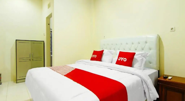 Номер Standard RedDoorz Syariah at Khalifi Guest House Padang
