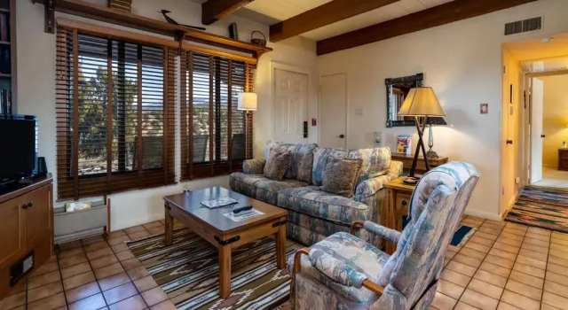 Номер Standard Artist Road #31, 2 Bedrooms, Sleeps 4, Wood Fireplace, WiFi, Pool Access