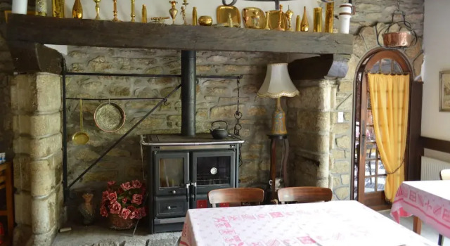 Hostellerie des voyageurs, Book Hotel Cassagnes-Begonhes 