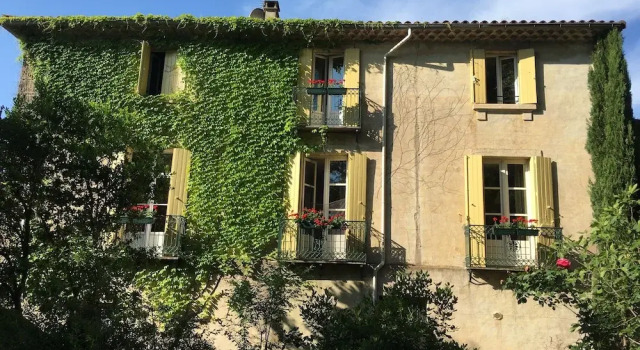 Domaine De Brousson, Rezervasyon Otel La Tour-sur-Orb Hérault