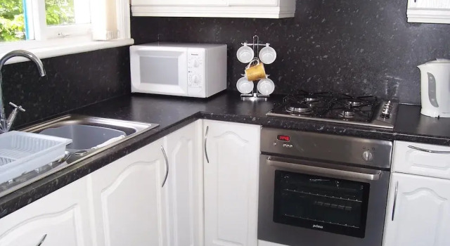 The Tops Self Catering, Забронировать Апартаменты/квартира Лидс Западный Йоркшир, рядом с Кинотеатр Hyde Park Picture House
