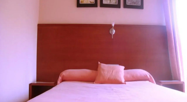 Hotel Sant Quirze De Besora, Book Hotel Sant Quirze de Besora Osona