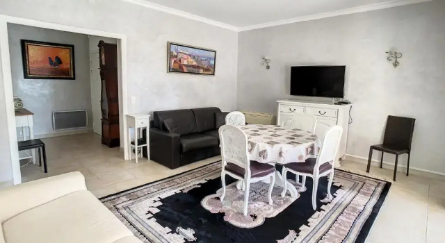 Апартаменты Appartements Cannes Centre : Rond Point Duboys dAngers