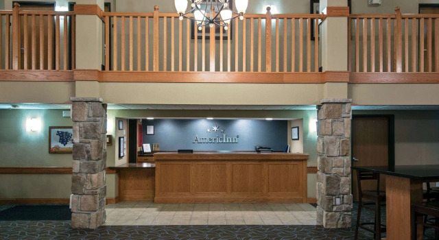 AmericInn Suites of Fort Dodge Iowa, Rezerwuj Hotel Hotele w Iowa z basenem, Basen