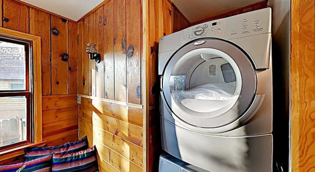 New Listing! Moonridge Maltby W/ Hot Tub 2 Bedroom Cabin, Book Lejlighed Lejligheder i Moonridge, Lejlighed
