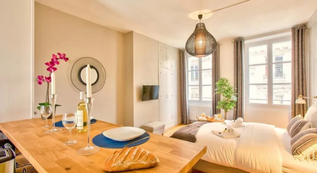 Amazing Location "saint Germain", Забронировать Отель 6-й округ: Сен-Жермен Париж, рядом с Станция метро Solférino