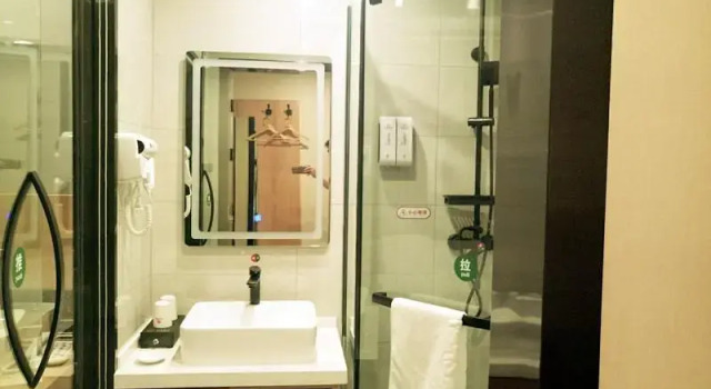 Shell Hotel Bozhou Lixin County Passenger Center, Book Hotel Bozhou Anhui