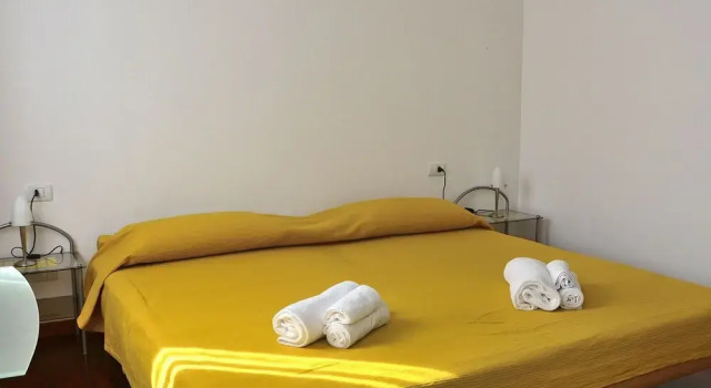 Апартаменты с 2 комнатами с балконом Apartment Benaco near Downtown