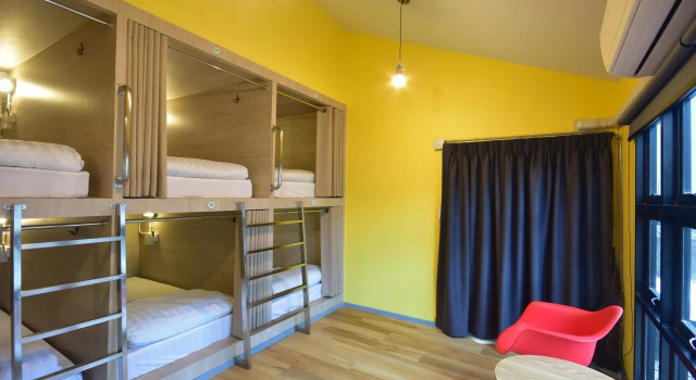 The Chatbox Silom Hostel