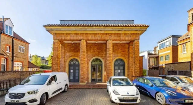 The Clapham - Captivating 2bdr With Garden Parking