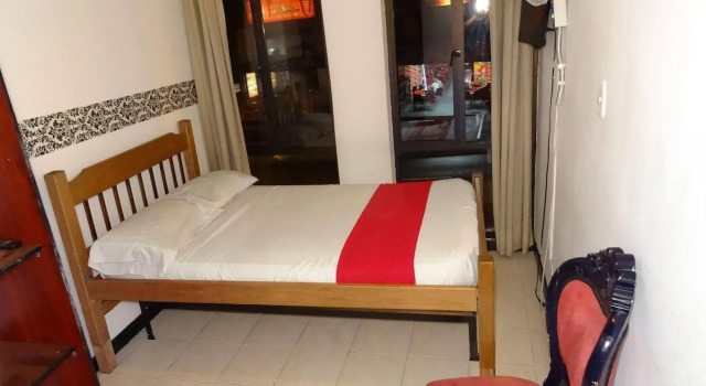 Hostal Relax 10, Book Hotel Hotels in Antioquia with Breakfast, Breakfasts