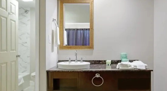 Двухместный номер Premium Riverside Inn & Suites Danville Virginia