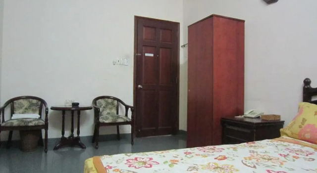 Phi Long Riverside Hotel, Забронировать Отель District 6 Хошимин, рядом с Lotte Mart