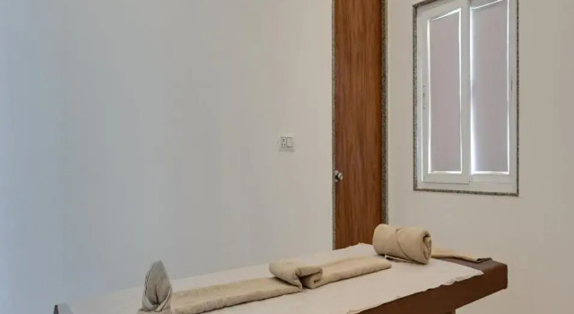 Red Tullip Md Valley Resort & Spa - Luxury Resort With Swimming Pool, Udaipur, Забронировать Курортный отель Отели штата Раджастхана с парковкой, Парковка