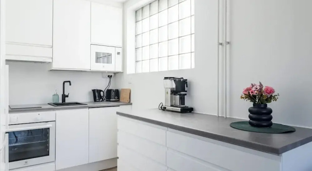 Апартаменты Deluxe 1BR Apartments next to Railway Station, Free Parking, Balcony