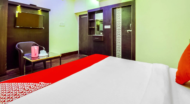 OYO 63331 Hotel Ambika Dx, Забронировать Отель Отели штата Махараштры 3 звезды, 3*