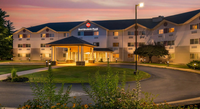 Best Western Plus Executive Court Inn & Conference Center
