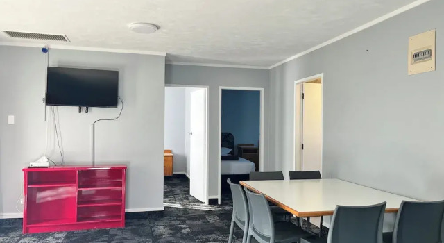 Апартаменты Beetham Park Motel
