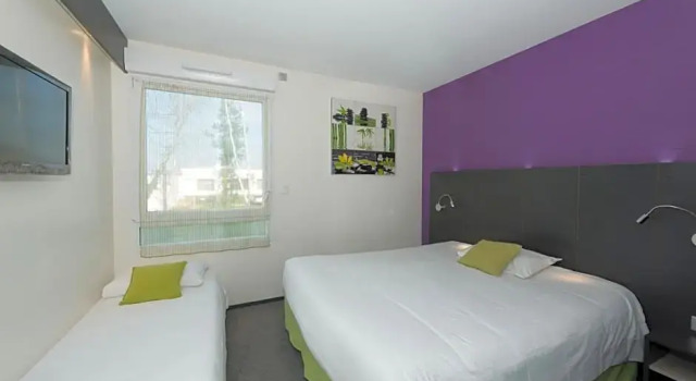 Трёхместный семейный номер Standard Kyriad Direct Limoges Nord