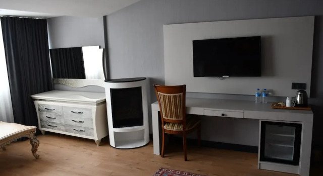 Grand pokój HMZ Luxury Hotel