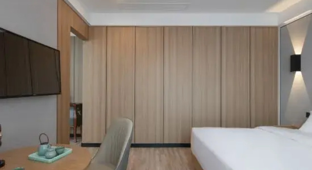Люкс Taizhou GTALLIN Light Luxury Hotel (Jiaojiang Shifu Avenue)