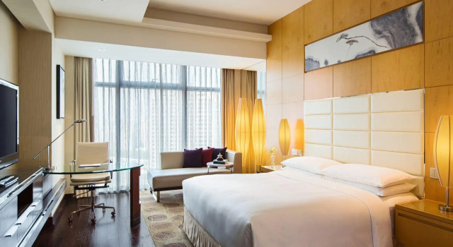 Двухместный номер Standard Renaissance Shanghai Putuo Hotel