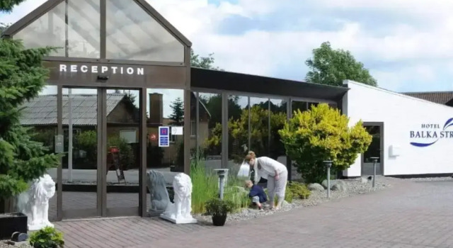 Holiday Home With Relaxing Ambiance, Rezerwuj Hotel Hotele w Nexo z parkingiem, Parking