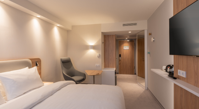 Holiday Inn Express & Suites - Potsdam by IHG, Book Hotel Innenstadt Potsdam
