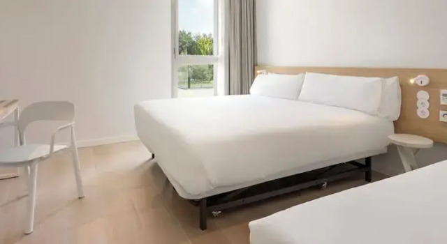 Двухместный семейный номер Standard B&B HOTEL Valencia Alcàsser