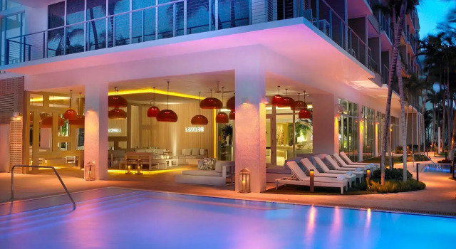 Grand Beach Hotel Bay Harbor, Buchen Sie Hotel Bay Harbor Islands USA