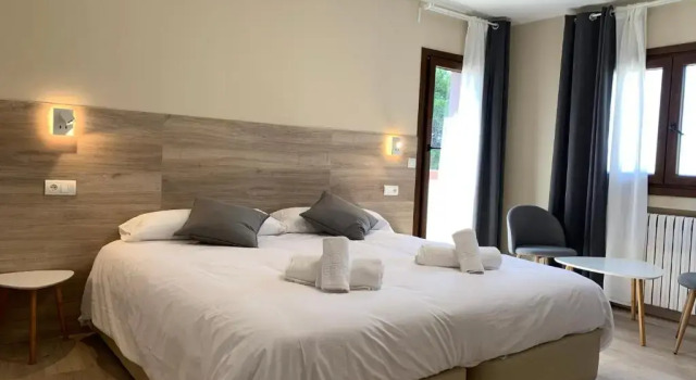 Hotel El Cobertizo, Boek Hotel La Sotonera Spanje