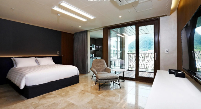 Двухместный номер Superior Pine Forest Jeongseon Alpine Resort