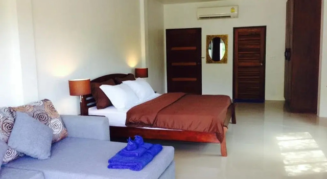 Aroy Kaffeine Guesthouse, Foglalás Szálloda Ko Phi Phi Don Krabi, közelében Nui Beach