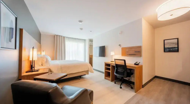 Двухместный люкс Candlewood Suites Trois Rivieres Ouest by IHG