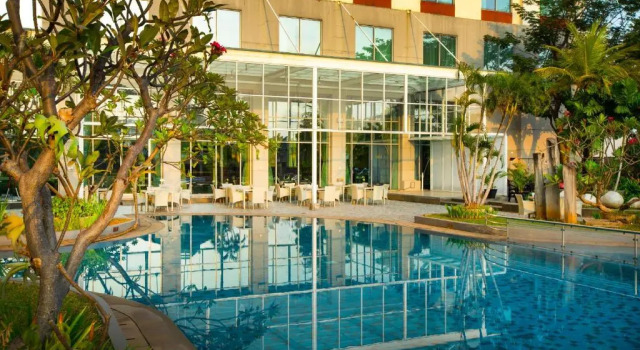 Двухместный клубный номер Premier Hotel Santika Premiere Slipi Jakarta