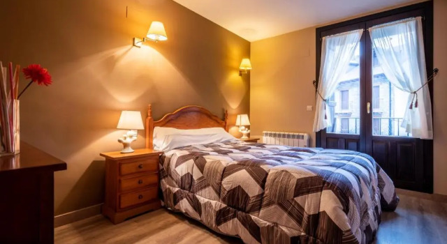 Santa Cruz, Rezervați Apartament Broto Sobrarbe