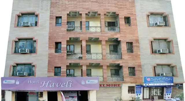 Haveli of Jaipur Hotel, Забронировать Отель Отели штата Раджастхана с парковкой, Парковка