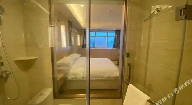 Люкс Business Vienna International Hotel (Changsha Airport)
