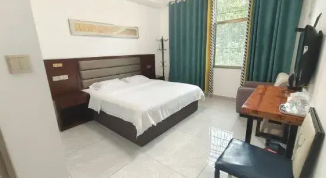Люкс Business Yuelai Business Hotel (Geely Auto Xiangtan Manufacturing Base)