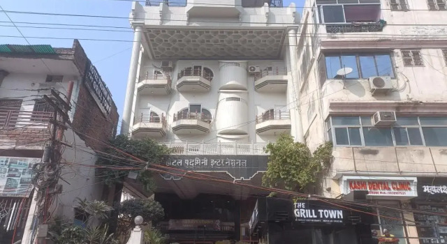 OYO 1294 Hotel Padmini International