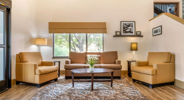 Sleep Inn & Suites Johnson City, Забронировать Отель Джонсон-Сити Теннесси