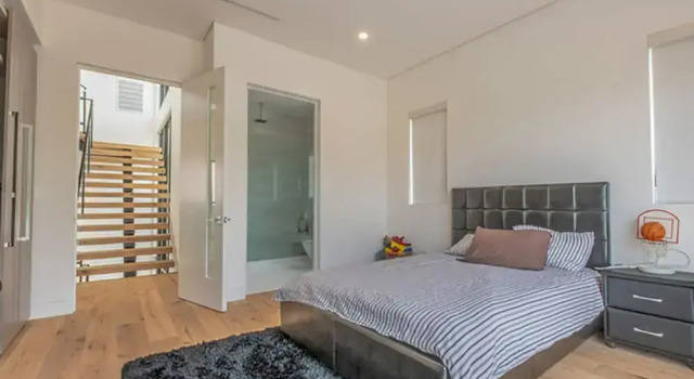 Laurel Modern Villa